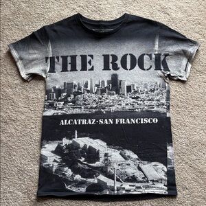 Vintage Alcatraz Island Prison San Francisco “THE ROCK” T-Shirt Size Small